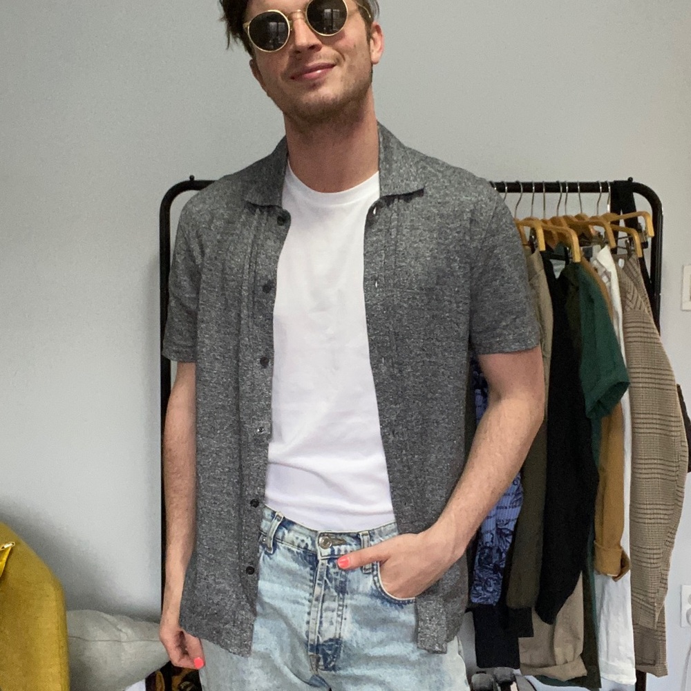 Club Monaco Short-Sleeve Knit Button Down